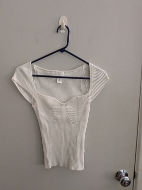 H&M Cream Sweetheart Ribbed Knit Top Coquette Balletcore Romantic Fairy Core EUC